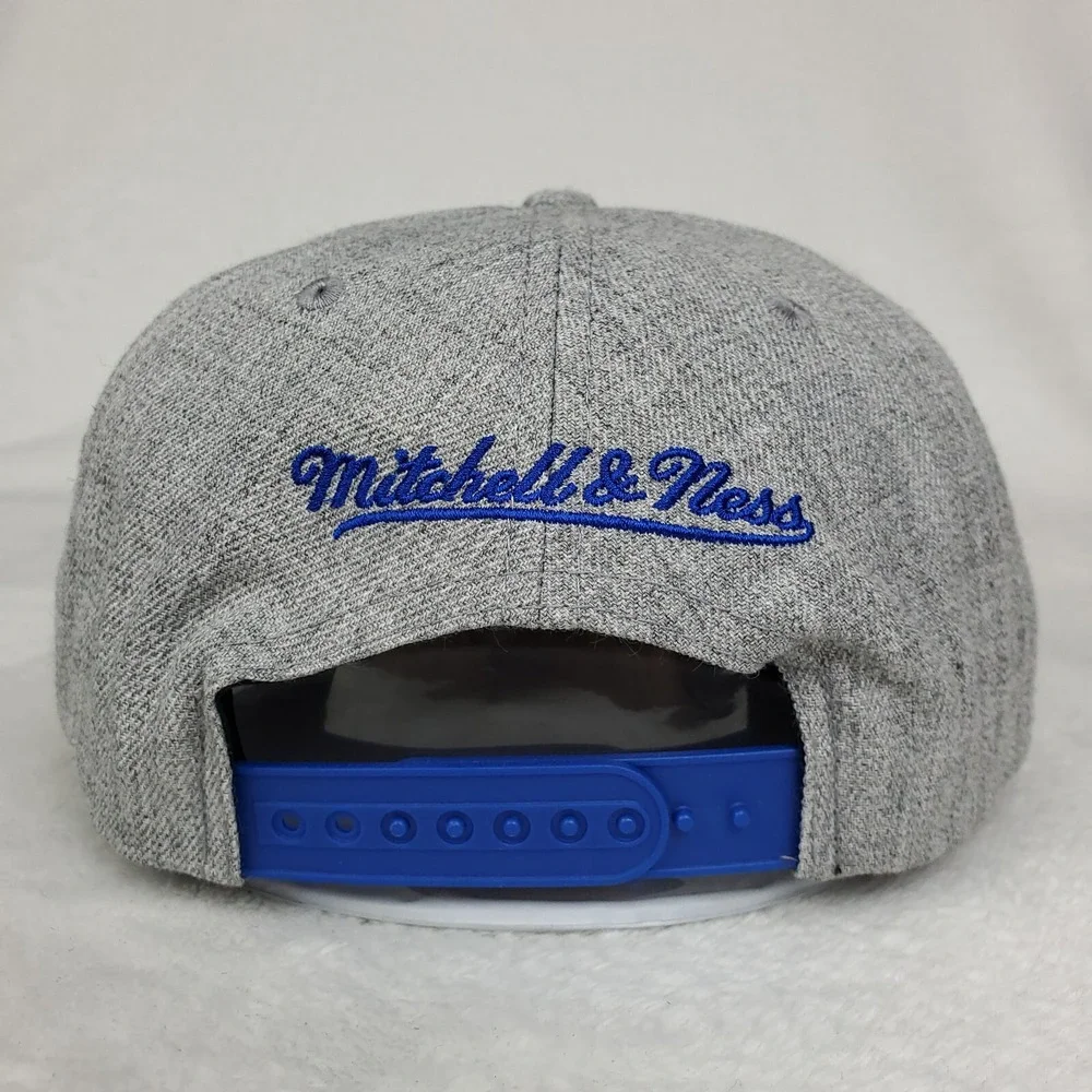 LA‎ Lakers Mitchell & Ness NBA Snapback Hat Cap Script 3D Logo Heather Gray NWT